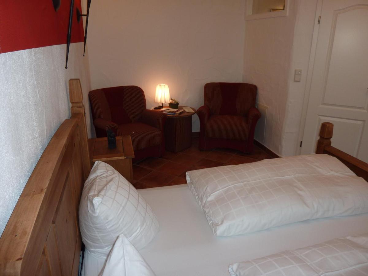 Zum Schlangenkoenig Hotel บวร์ก ภายนอก รูปภาพ