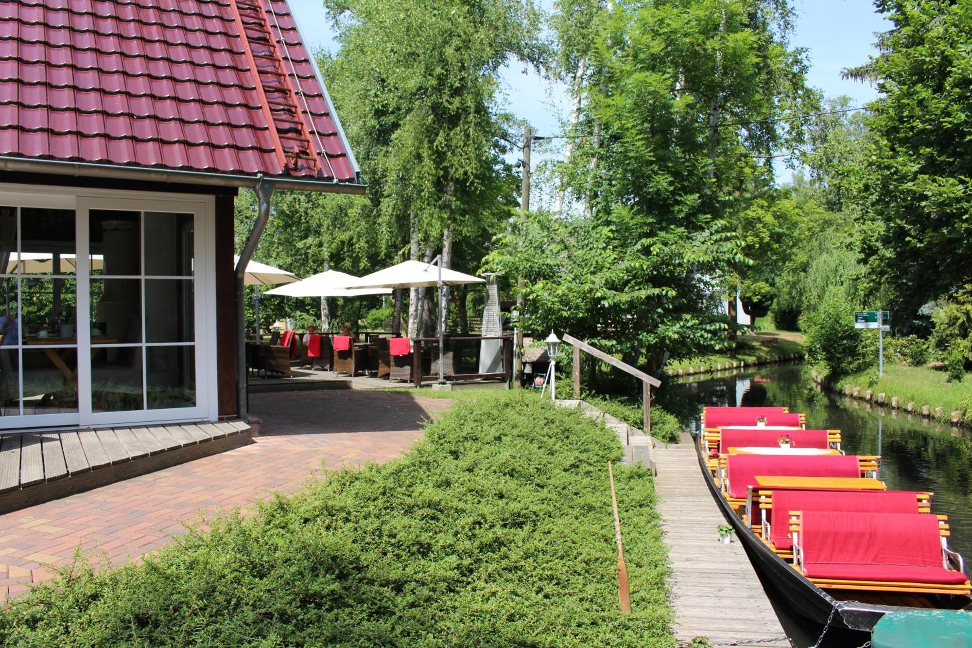 Zum Schlangenkoenig Hotel บวร์ก ภายนอก รูปภาพ